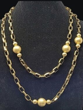 48" GOLD TONE CONTINUOUS CABLE CHAIN AND BRUSHED GOLD TONE BEADS NECKLACE